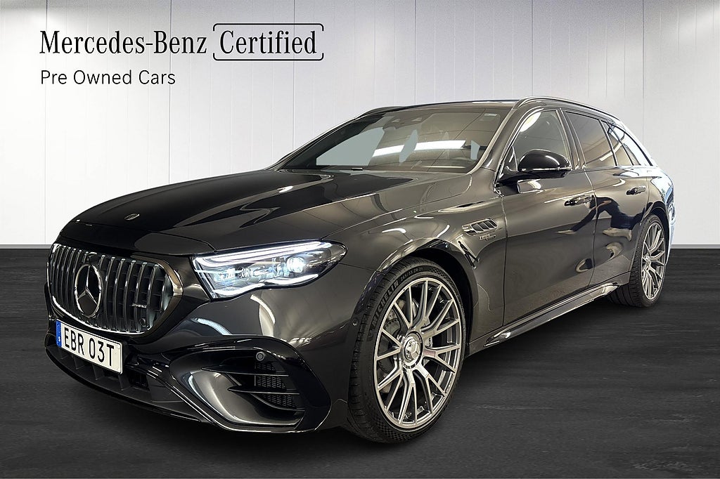 Mercedes-Benz AMG E 53 HYBRID T 4MATIC SUPERSCREEN DRAG