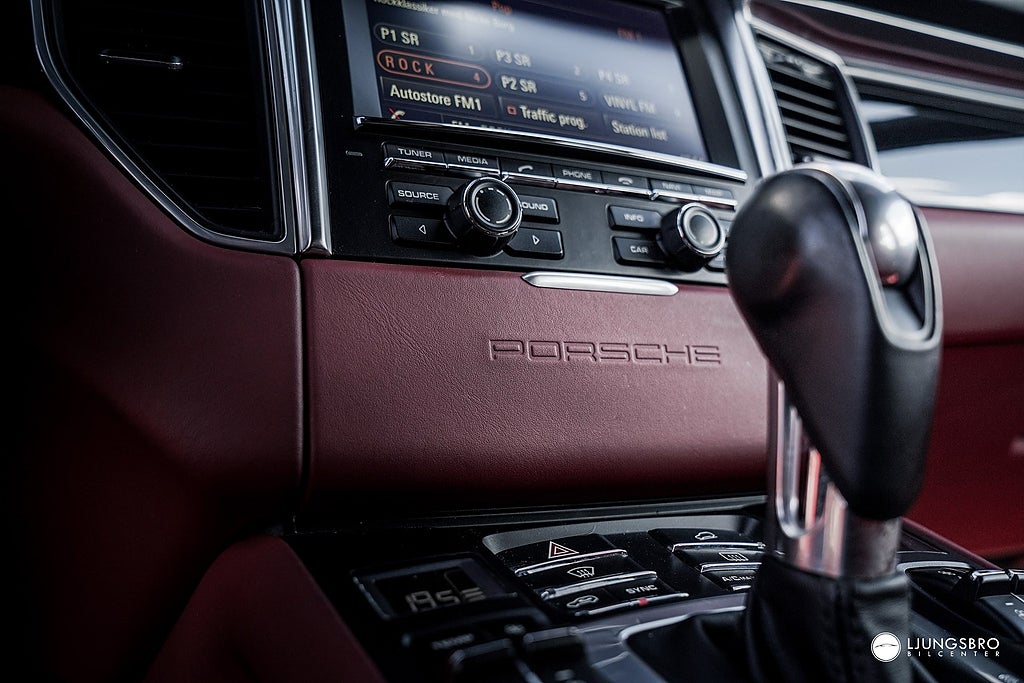 Porsche Macan S 258hk / Drag / 18-vägs stolar / D-Värmare
