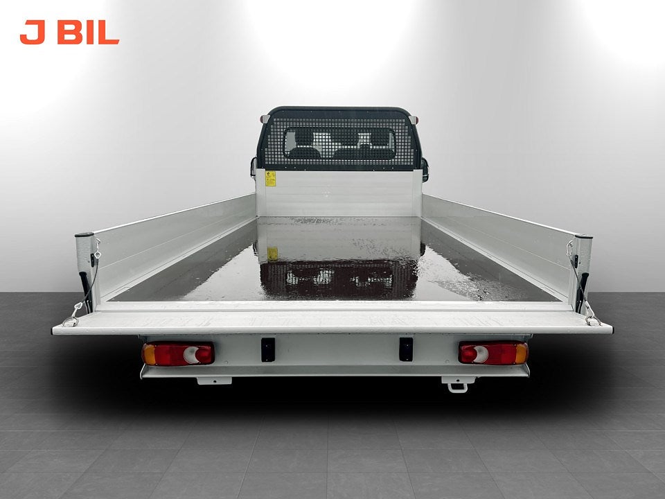 Bild på Peugeot Boxer Flak 4000 BlueHDi 180hk Aut - OMGÅENDE LEVERANS!