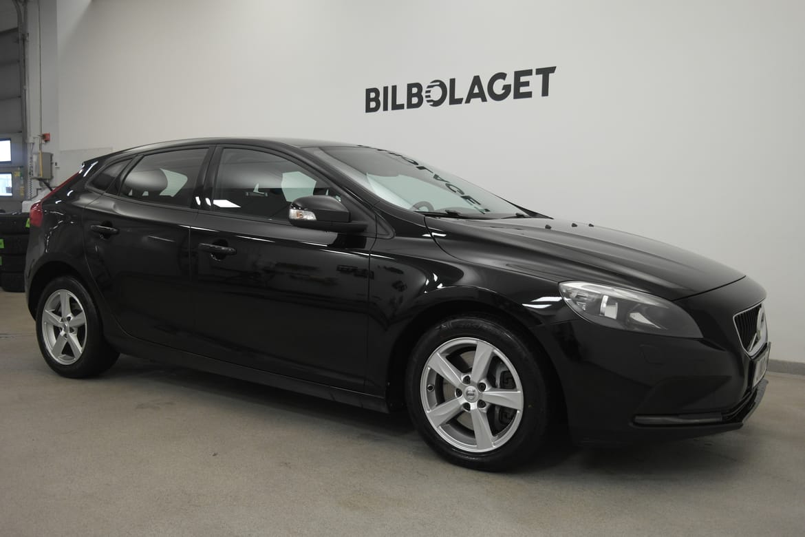 Volvo V40 D2 Business 2017, photo 2/10