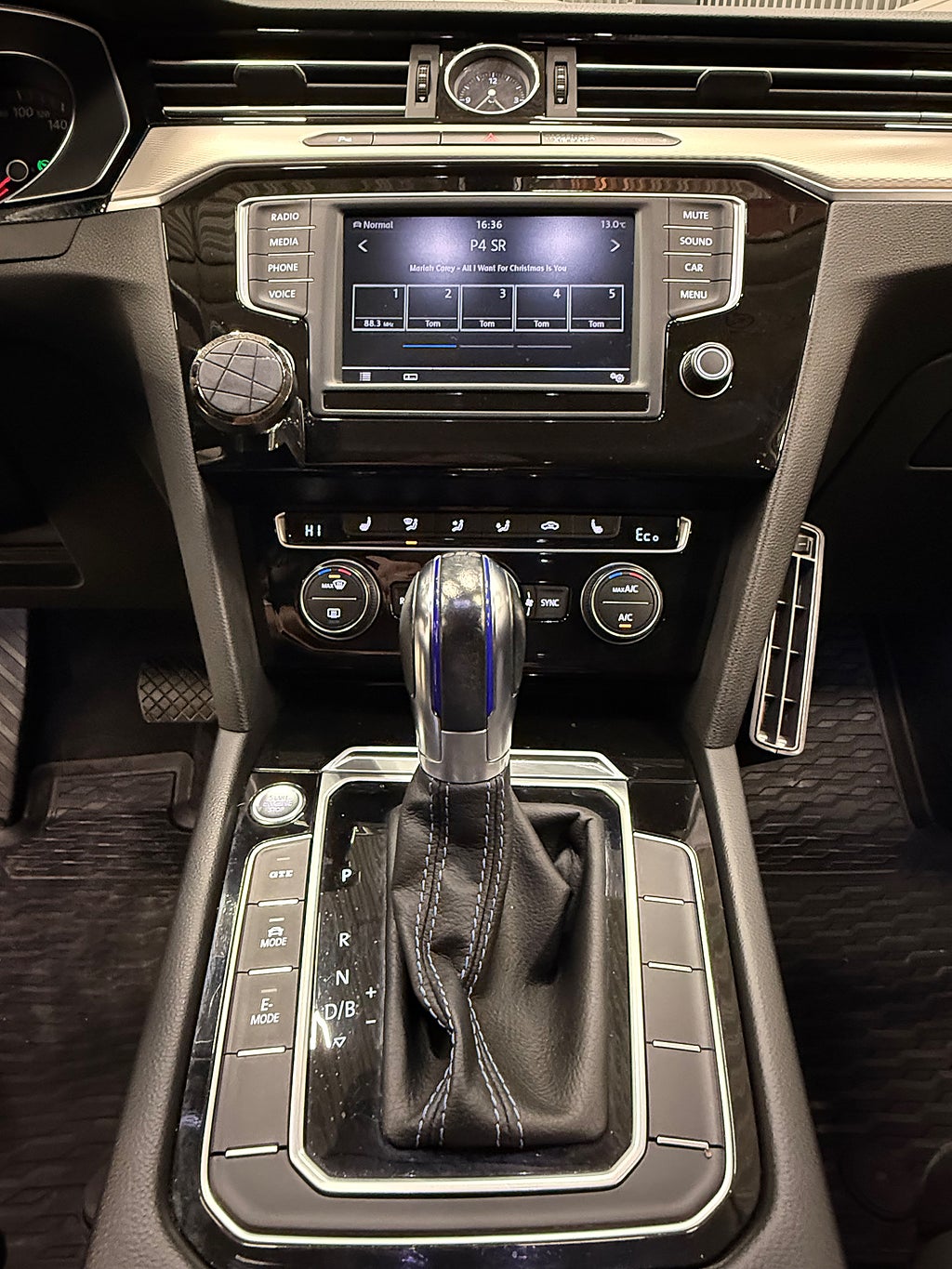 Volkswagen Passat GTE 1.4 TSI ACT GTE S&V hjul, Fullservad, Garanti - miniatyr 16