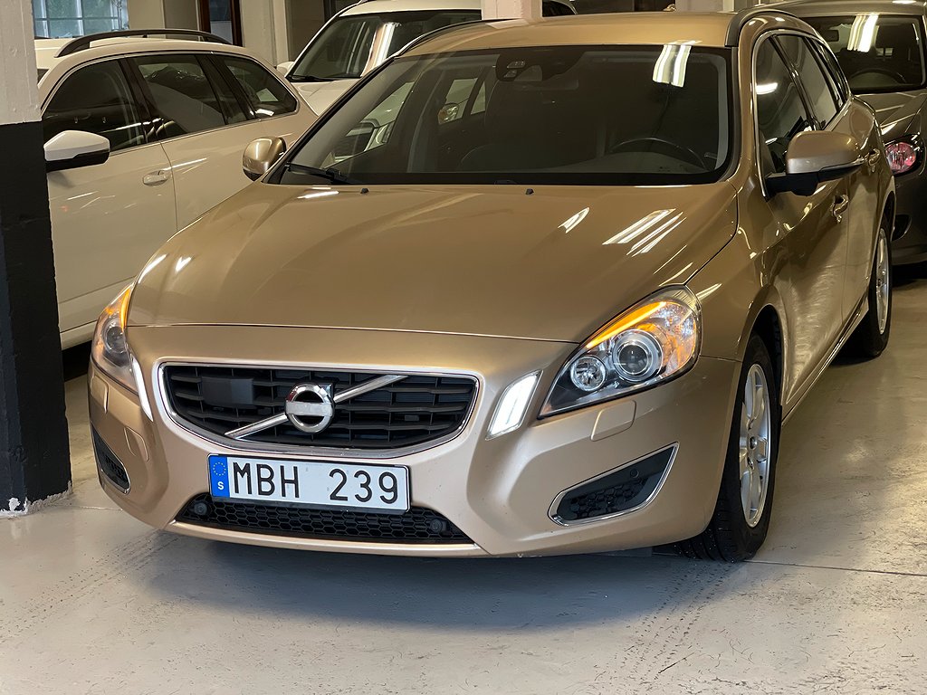 Volvo V60 D2 Momentum Euro 5