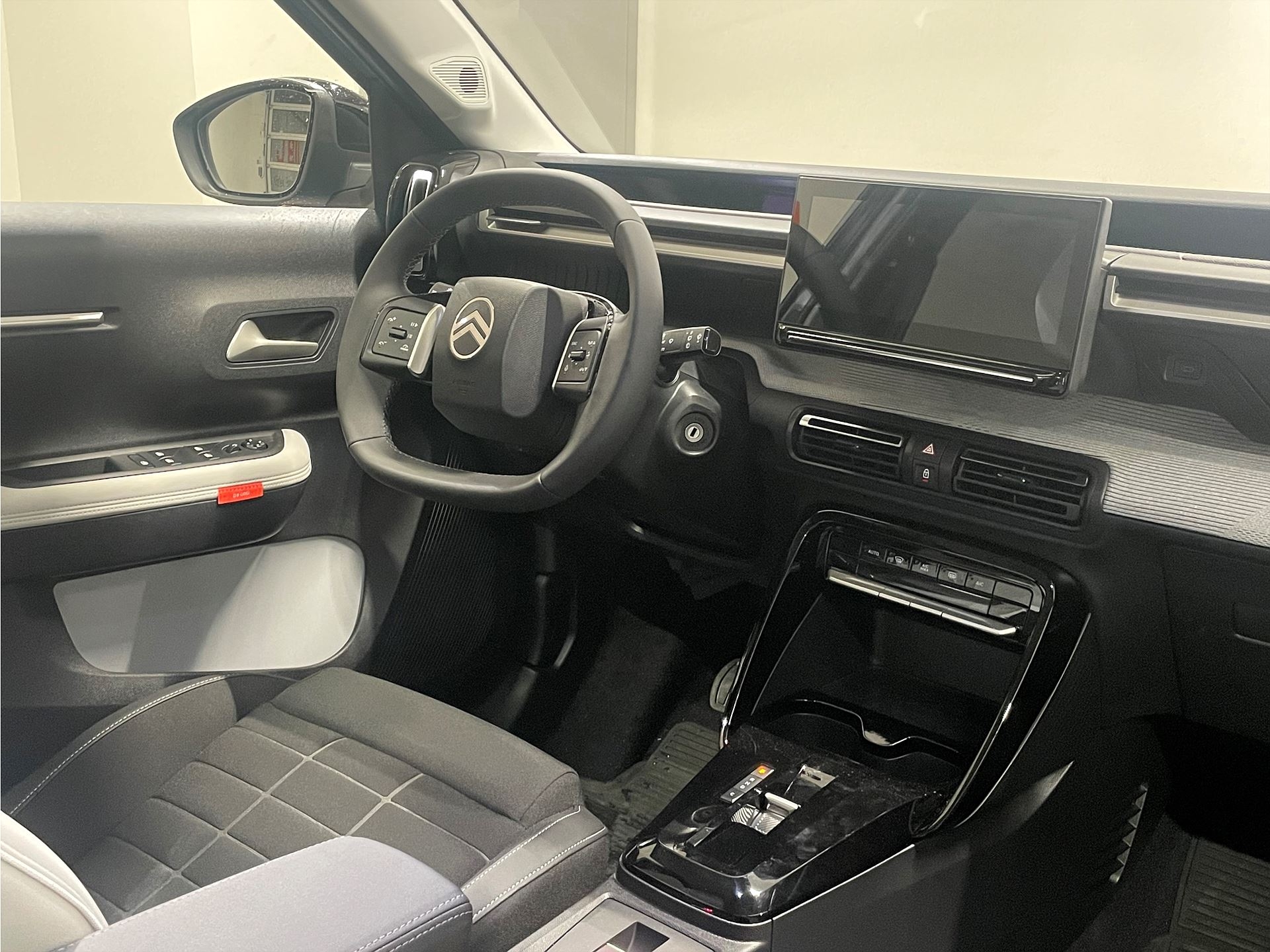 Citroen E-C3 MAX 2024, bild 3/35