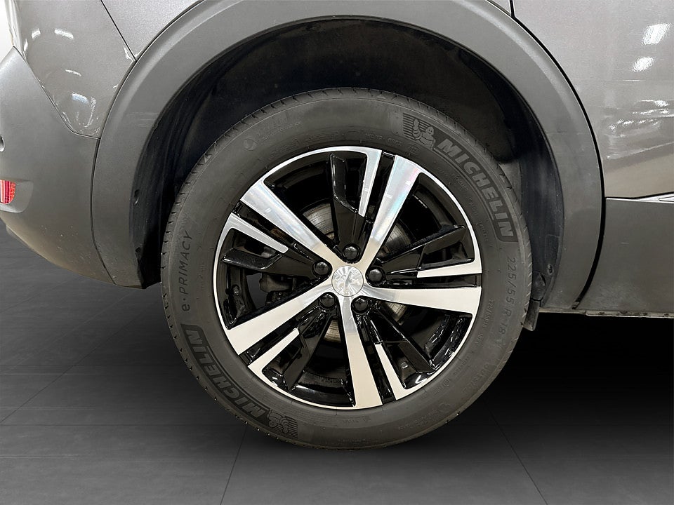 Bild på Peugeot 5008 GT 1.2 PT 130hk Aut 7-SITS B-KAMERA