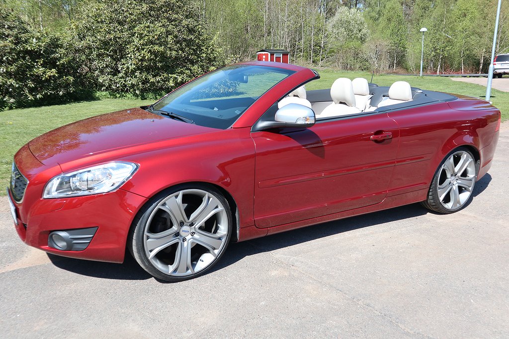 Volvo C70 D3 Summum Keyless Skinn Elstolar Kompass Subwoofer 