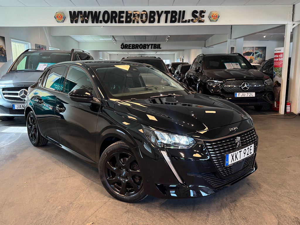 Peugeot 208 1.2 PureTech 100 EAT Allure Carplay B-kamera 3D-Cockpit