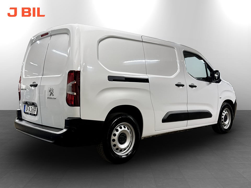 Bild på Peugeot e-Partner PRO+ 50kWh 136hk Aut L2 P-SENSORER NAVI