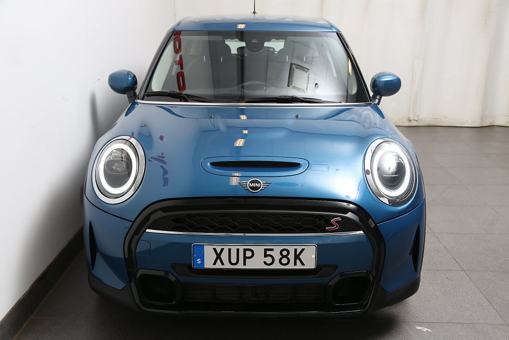 MINI Cooper S Experience 178hk Aut 5-dörrars Navi CarPlay Kamera 2024