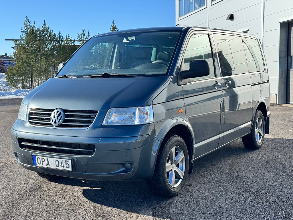 Volkswagen Transporter Kombi T30 2.5 TDI AUT 9 SITS S&V HJUL FINT SKICK