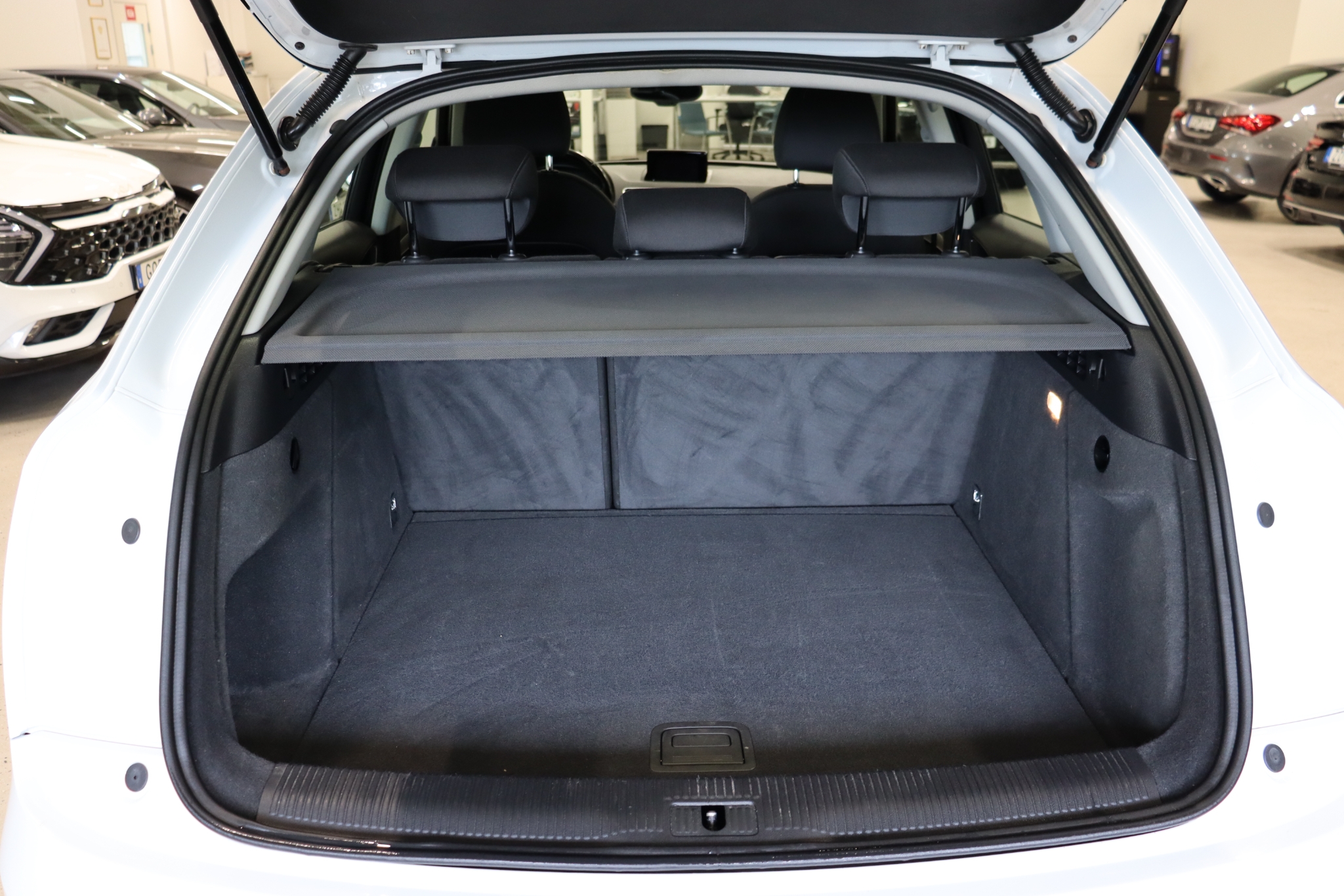 Audi Q3 2014, photo 6/10