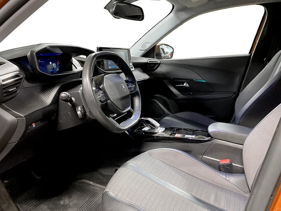 Bild på Peugeot E-2008 Allure Pack 50kWh 136hk Aut - B-KAMERA, CARPLAY