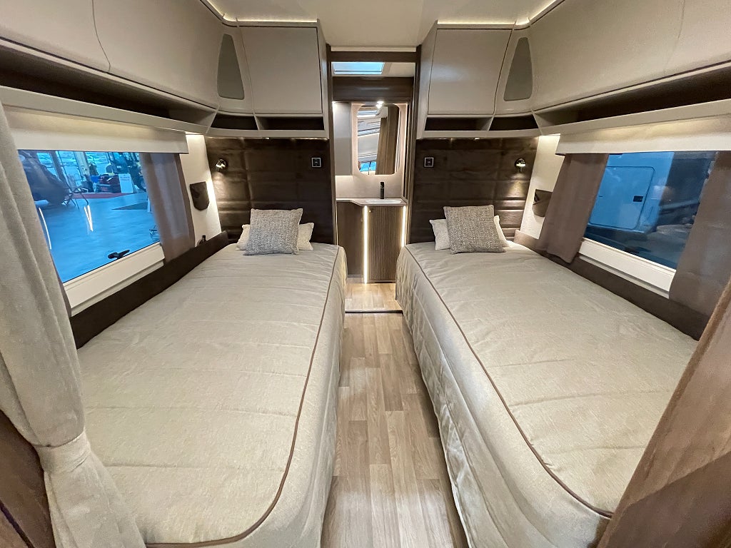 Kabe Imperial 740 CTDL KS / Cinderella / ALDE /  Läder / Lyxvagn / Al - Kabe