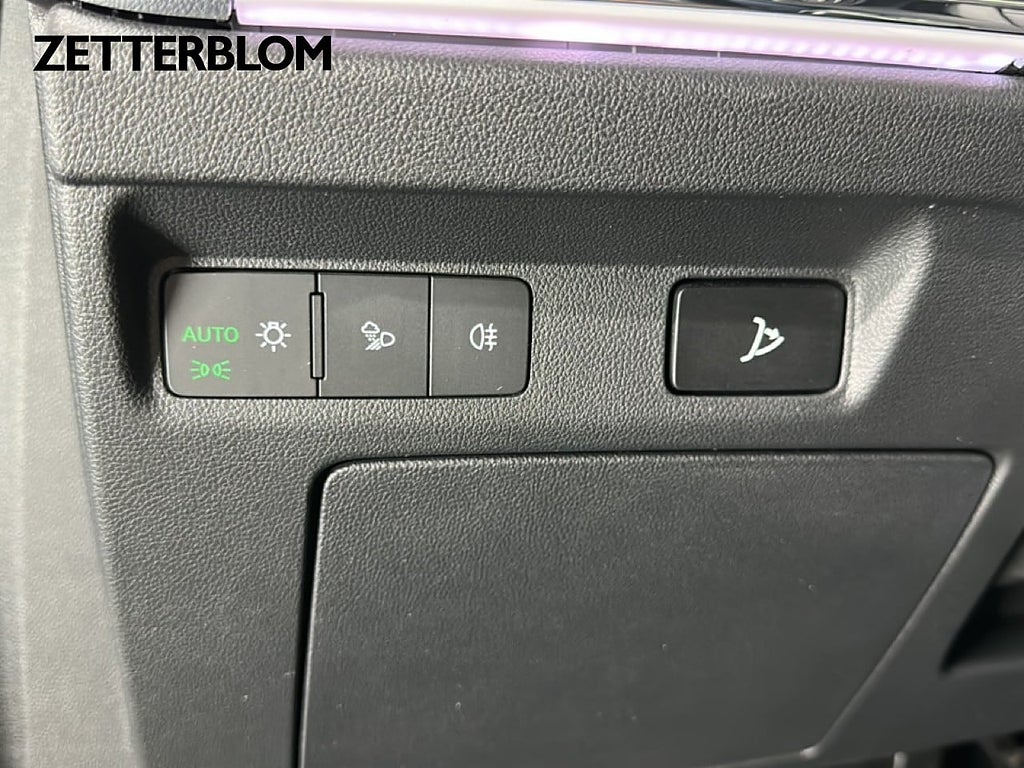 SUV Skoda Enyaq 15 av 18