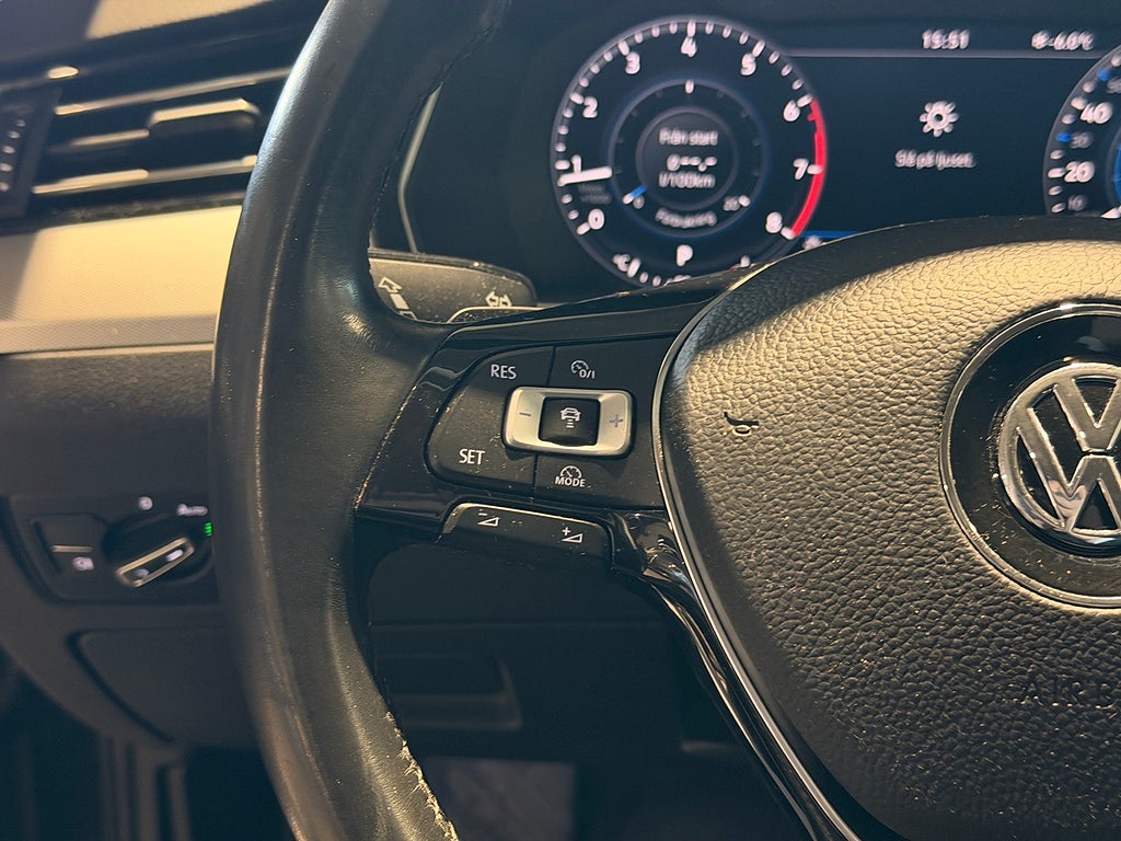 Volkswagen Passat SC 1.4 TSI DSG Automat Cockpit Dragkrok P-Sensorer 2018