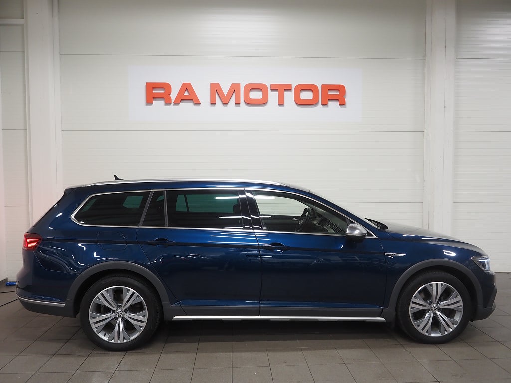 Volkswagen Passat Alltrack 2.0 TDI 4Motion Navi B-Kam D-Värm 2020