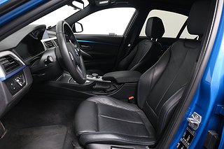 Sedan BMW 330 10 av 24