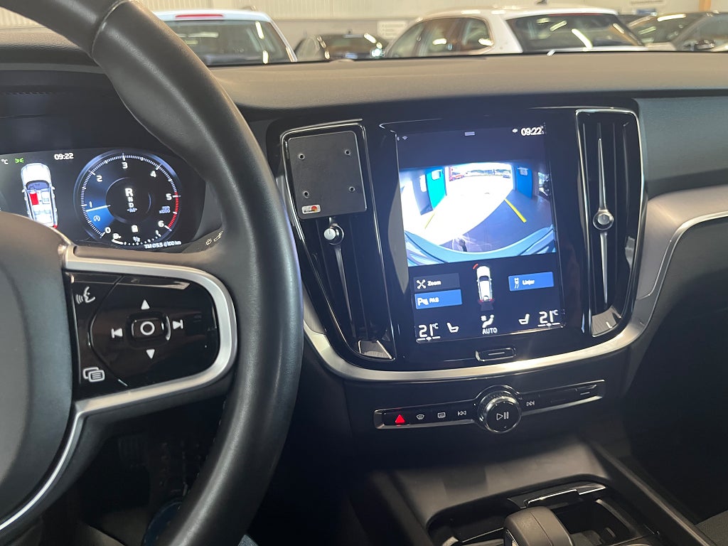 Volvo V60 Cross Country B4 AWD Geartronic Advanced Navi Pro Edition Euro 6 Drag thumbnail