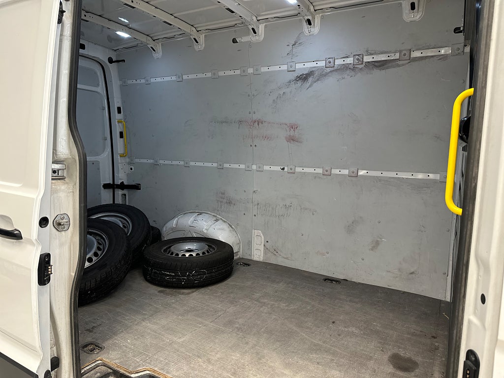 Volkswagen crafter 35 2.0 TDI/4.99%/B-Kamera/Dragkrok/Komfortstol/ 3-Sits