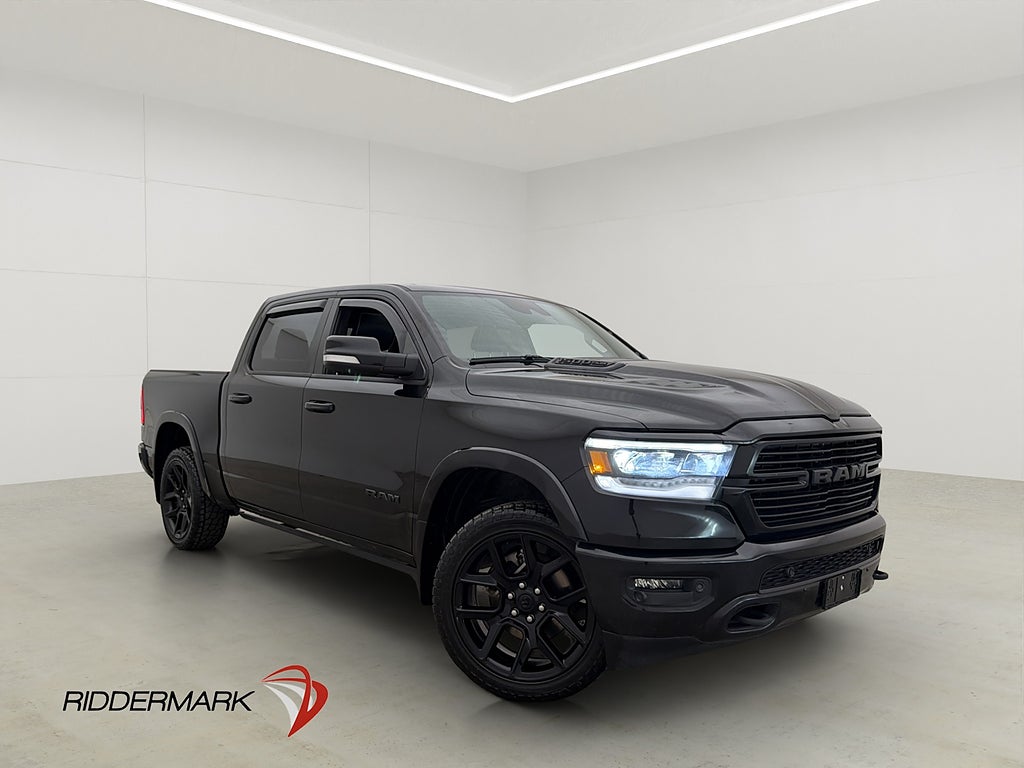 Dodge RAM 1500 Laramie Night 5.7 4x4 Drag Luft Pano H/K Moms