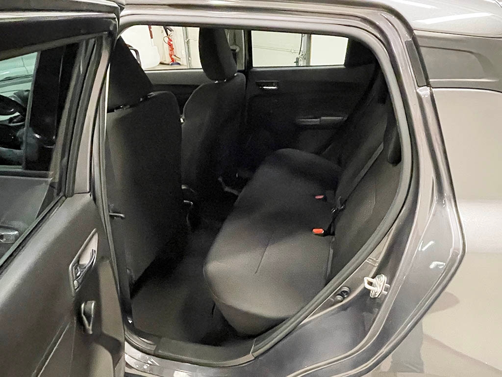 Suzuki Swift 1.2 Hybrid Select CVT 83hk 2024, bild 4/32