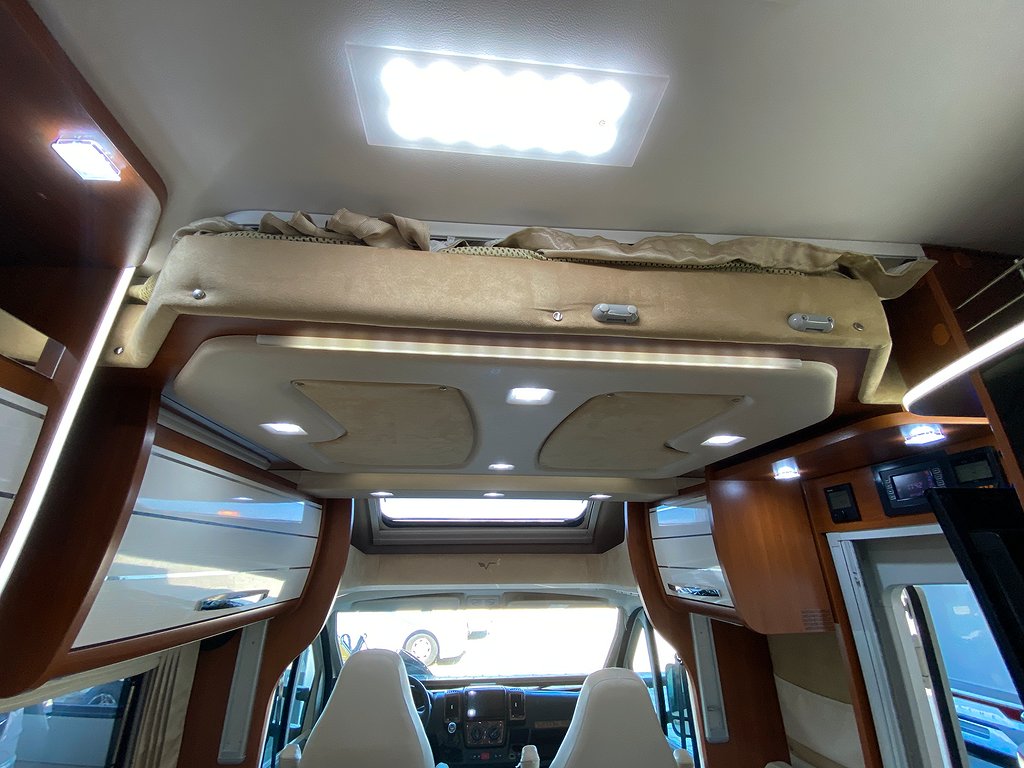 Mobilvetta Kea P63 / Queensbed / Solcell / Utedusch - Mobilvetta