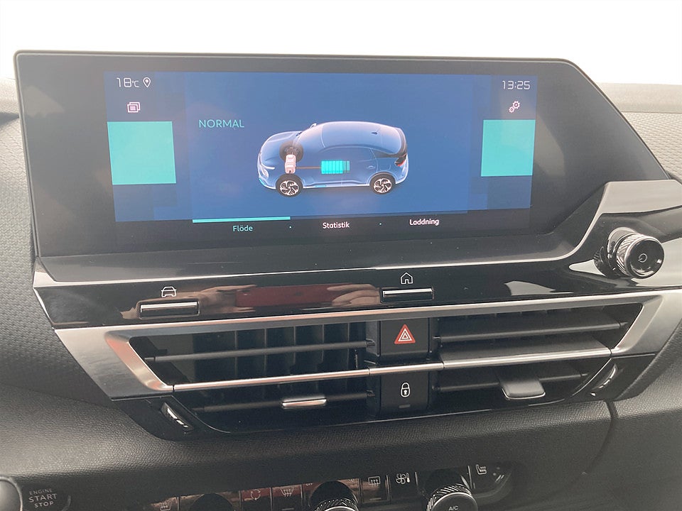 Bild på Citroën e-C4 Shine 50kWh 136hk Aut B-KAMERA CARPLAY 