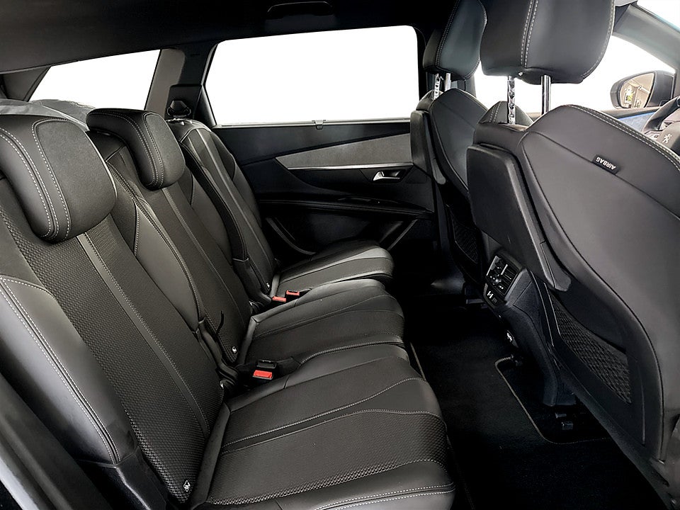 Bild på Peugeot 5008 GT 1.2 PT 130hk Aut 7-SITS B-KAMERA CARPLAY