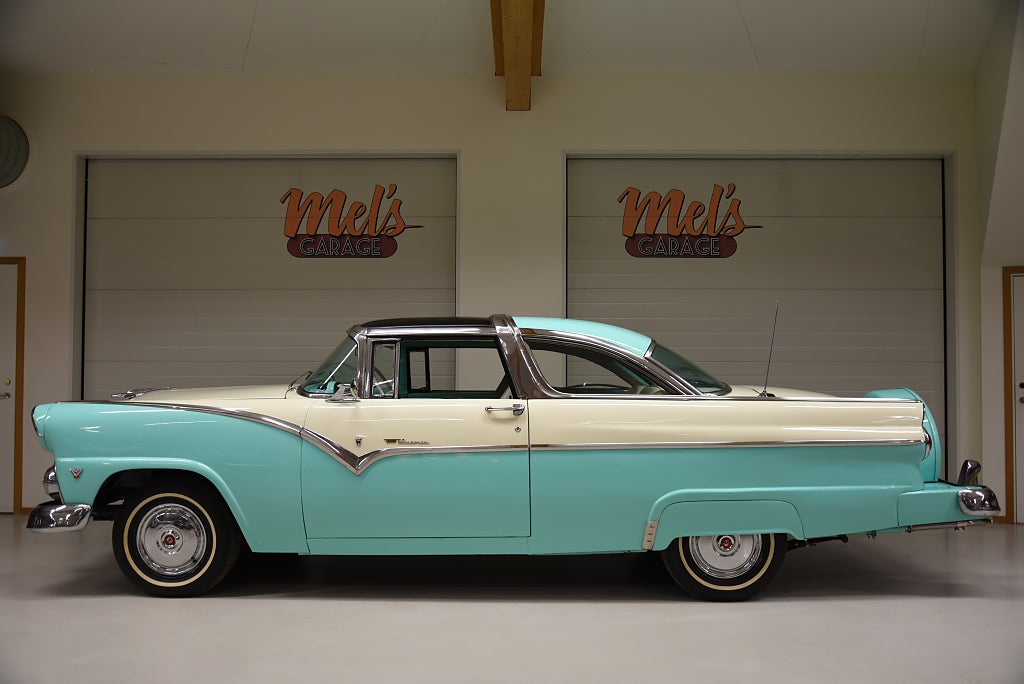 Ford Fairlane Crown Victoria Glastak V8 302 C4 automat