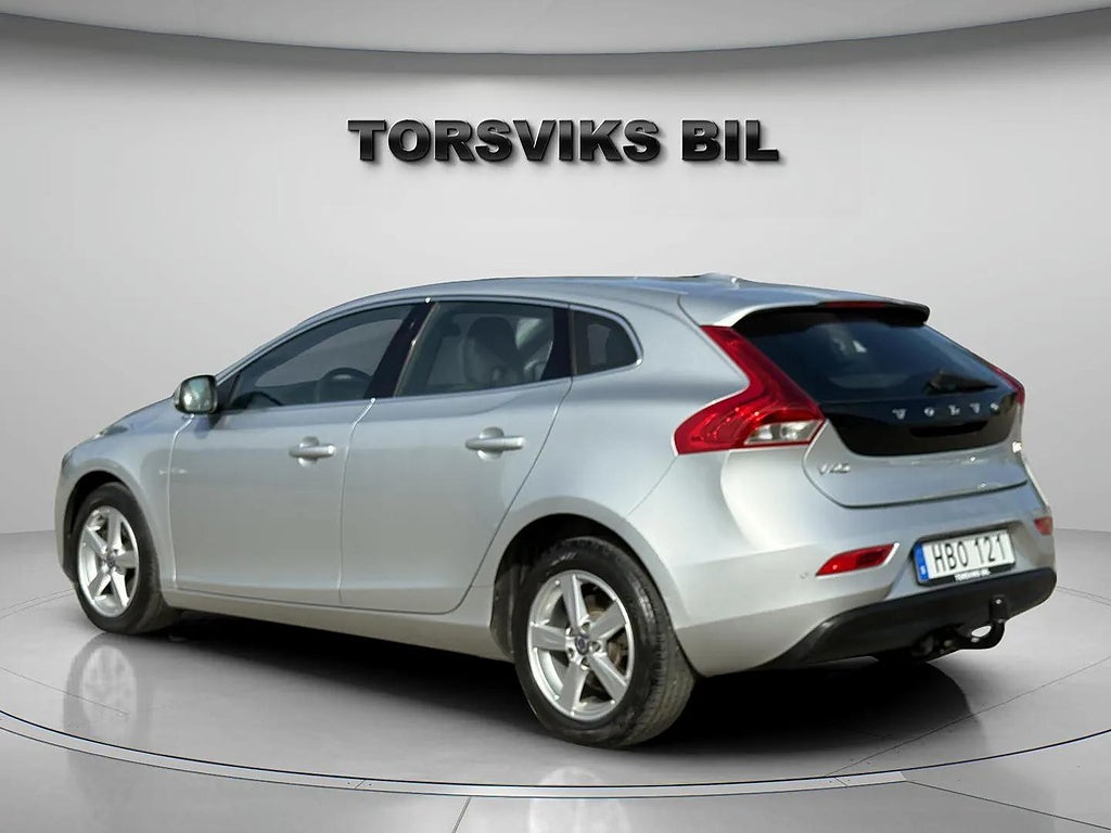 Volvo V40 D2 Momentum Gps Dragkrok V-Hjul Ny servad - miniatyr 3