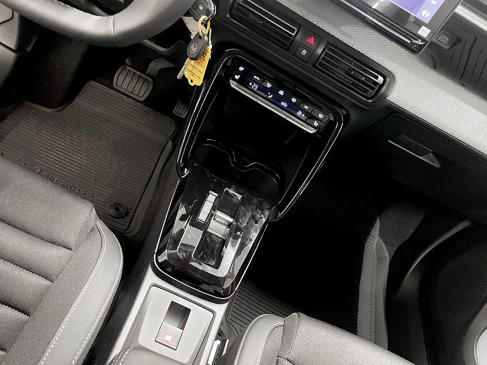 Bild på Citroën C3 Aircross MAX+ Hybrid 145hk - OMGÅENDE LEVERANS!