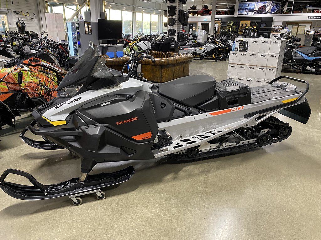 Ski-Doo Skandic SPORT 600 EFI