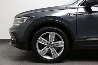 SUV Volkswagen Tiguan 9 av 25