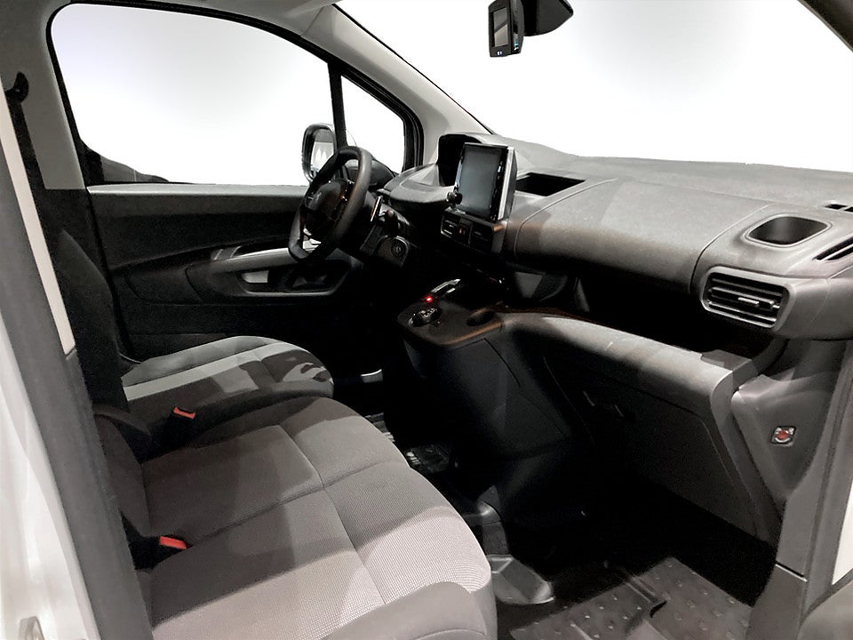Bild på Peugeot Partner PRO+ 1.5 BHDi 130hk Aut L2 KAMPANJRÄNTA 3,99%