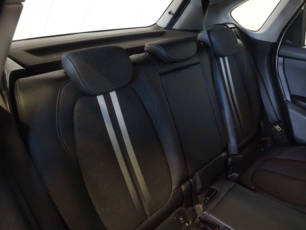 BMW 220 d xDrive Active Tourer Sport line M-Värm Navi Drag 2019