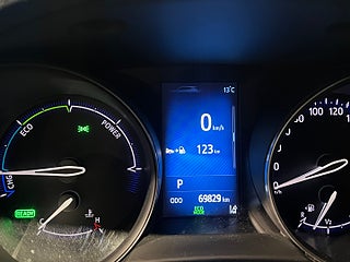 SUV Toyota C-HR 10 av 16