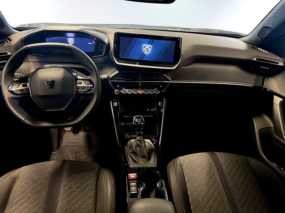 Bild på Peugeot 2008 Allure 1.2 PT 130hk B-KAMERA CARPLAY