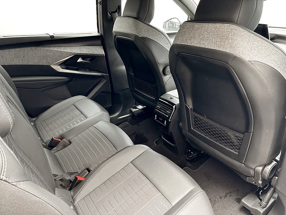 Bild på Peugeot 5008 GT Hybrid 145hk Aut 7-SITS B-KAMERA CARPLAY