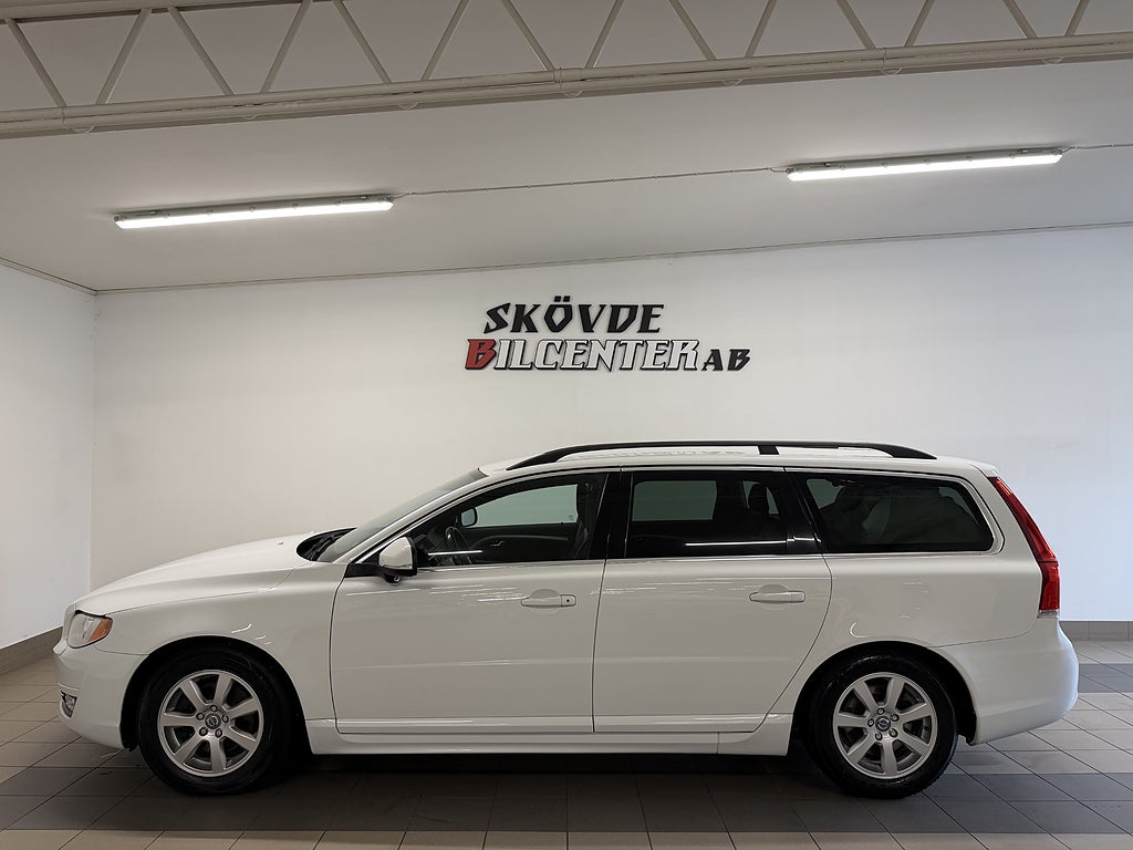 Volvo V70 D2 Geartronic Momentum/Drag/Värmare/BLIS/Nybes/Adaptiv