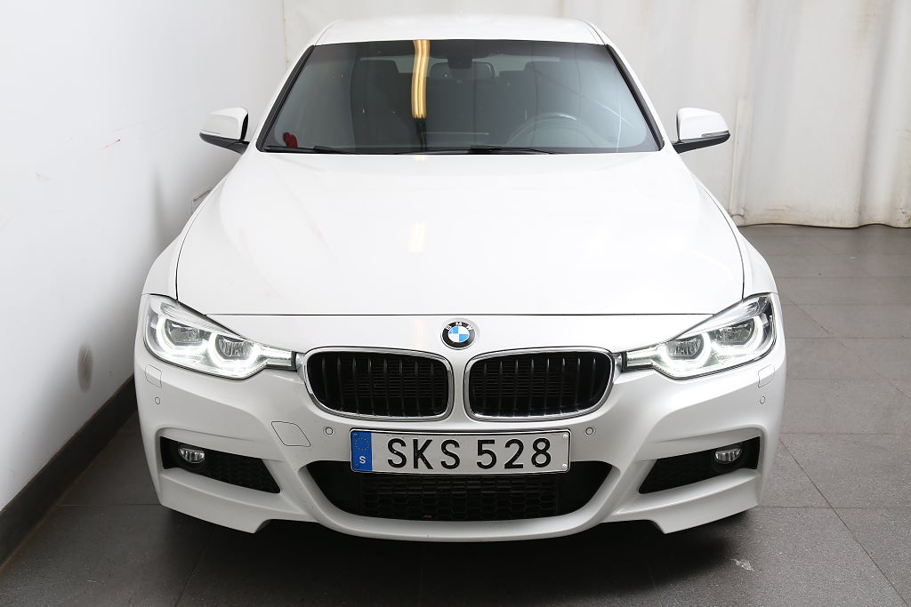 BMW 320D xDrive 190hk M Sport Aut Sedan Navi Skinn Kamera Drag 2018