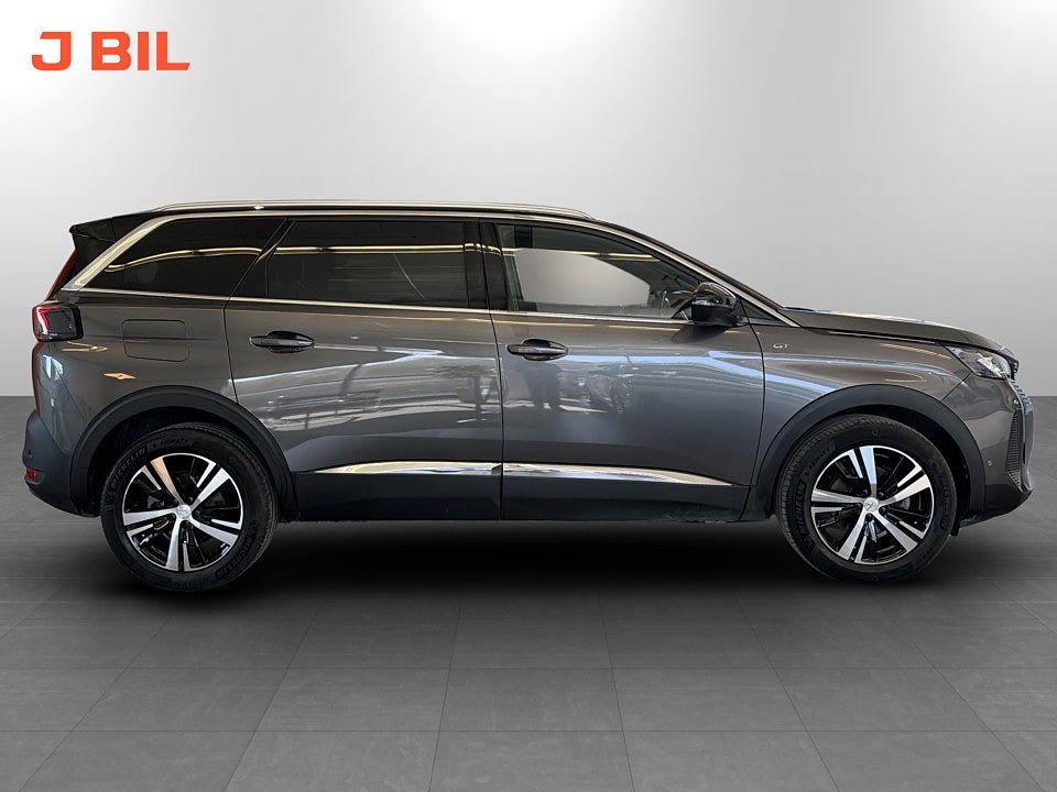 Bild på Peugeot 5008 GT 1.2 PT 130hk Aut 7-SITS B-KAMERA CARPLAY