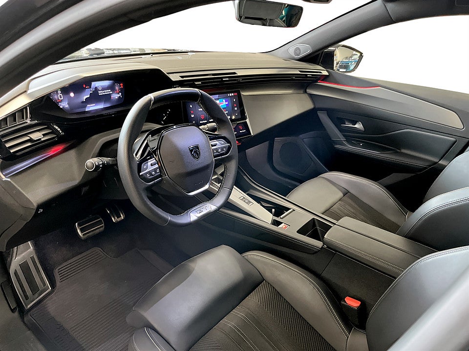 Bild på Peugeot 408 GT 1.2 PT 130hk Aut B-KAMERA CARPLAY ELSTOL