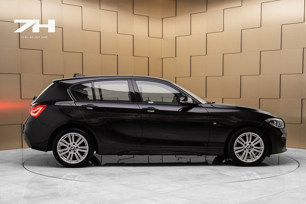 BMW 118d xDrive M Sport / Shadowline / Rattvärme / P-Sensorer