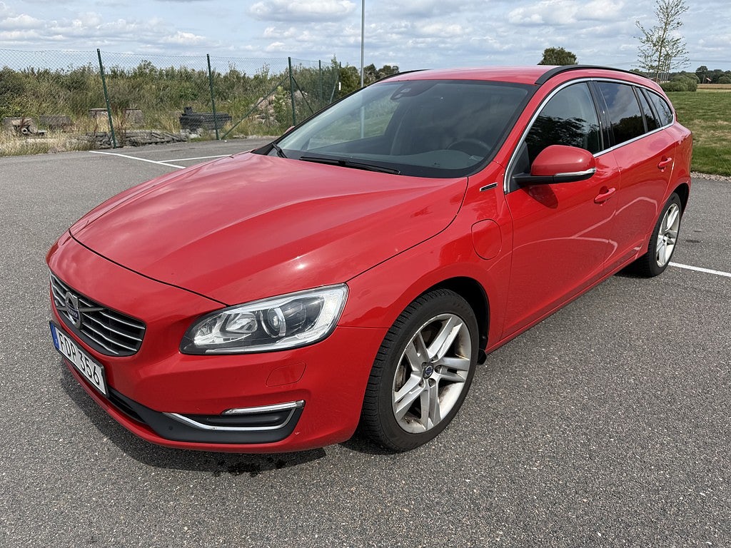 Volvo V60 D5 Twin Engine AWD Geartronic Momentum Euro 6