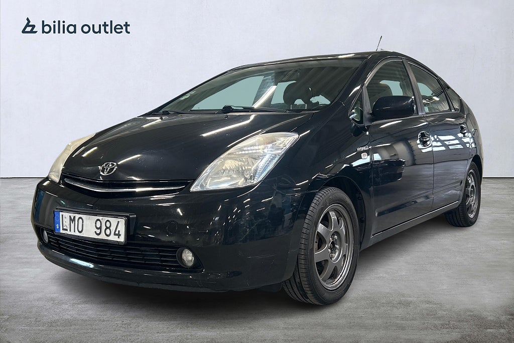Toyota Prius 1.5 VVT-i CVT 112hk Navi Keyless BT Farthållare