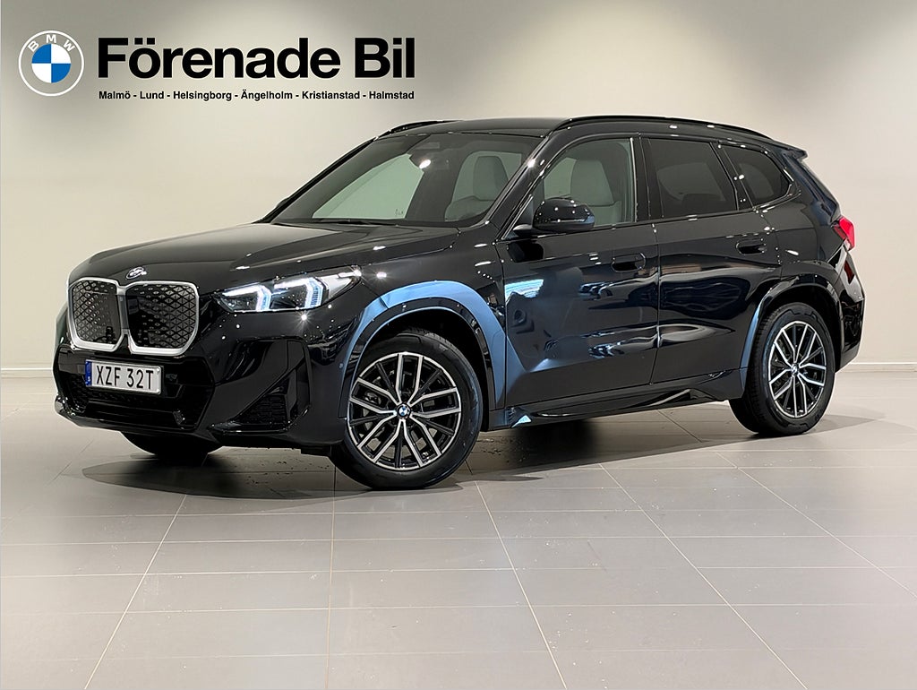 BMW iX1 eDrive20 Fully Charged Edition M Sport Adpt Farth Drag