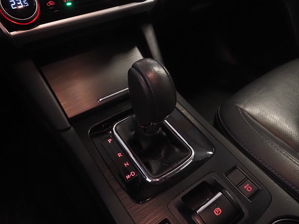 Subaru Outback 2.5 175hk 4WD Lineartronic Ridge |Värmare|Kamera| 2019