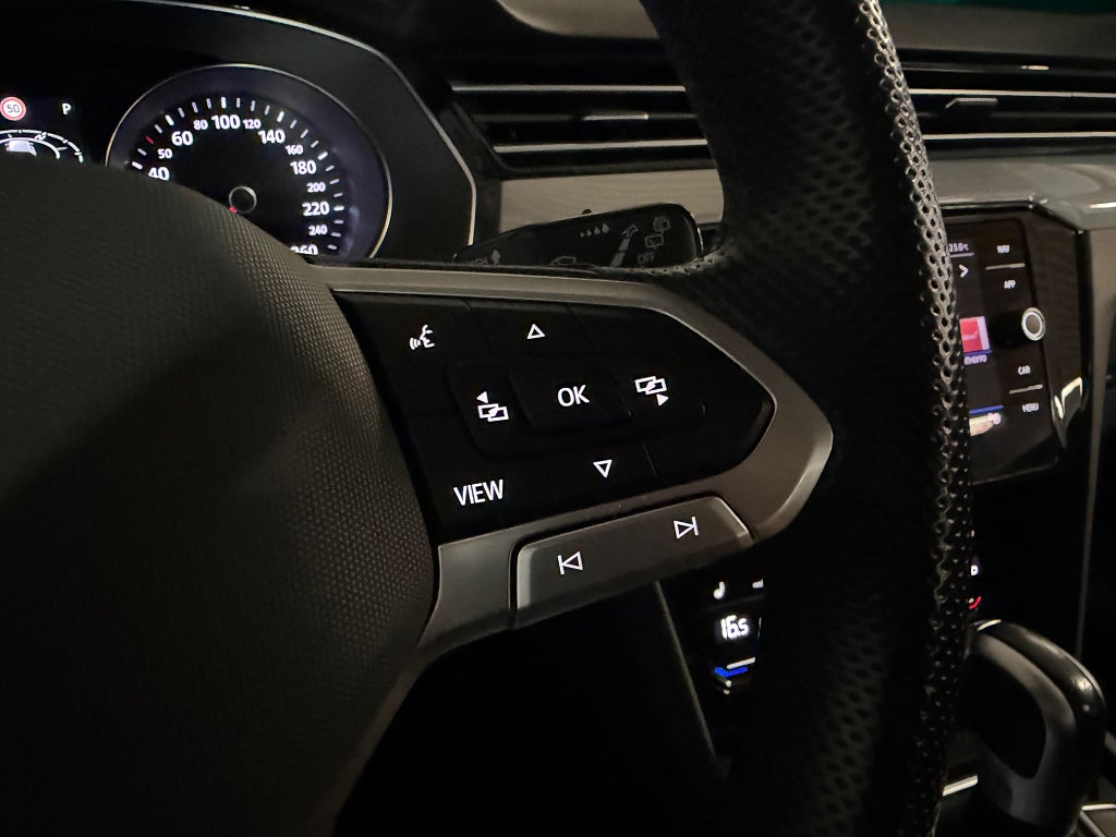 Volkswagen Passat Sportscombi GTE DRAG Värmare Navi Adap-farth Carplay bild 24