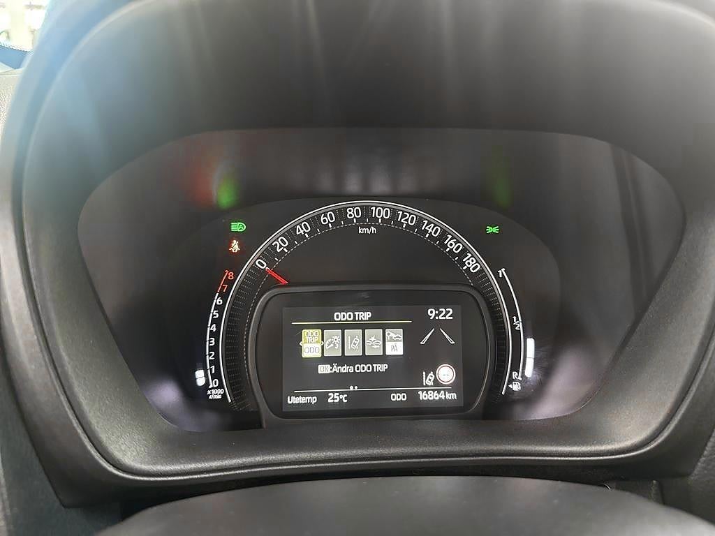 Toyota Aygo 2023 - miniatyr 12