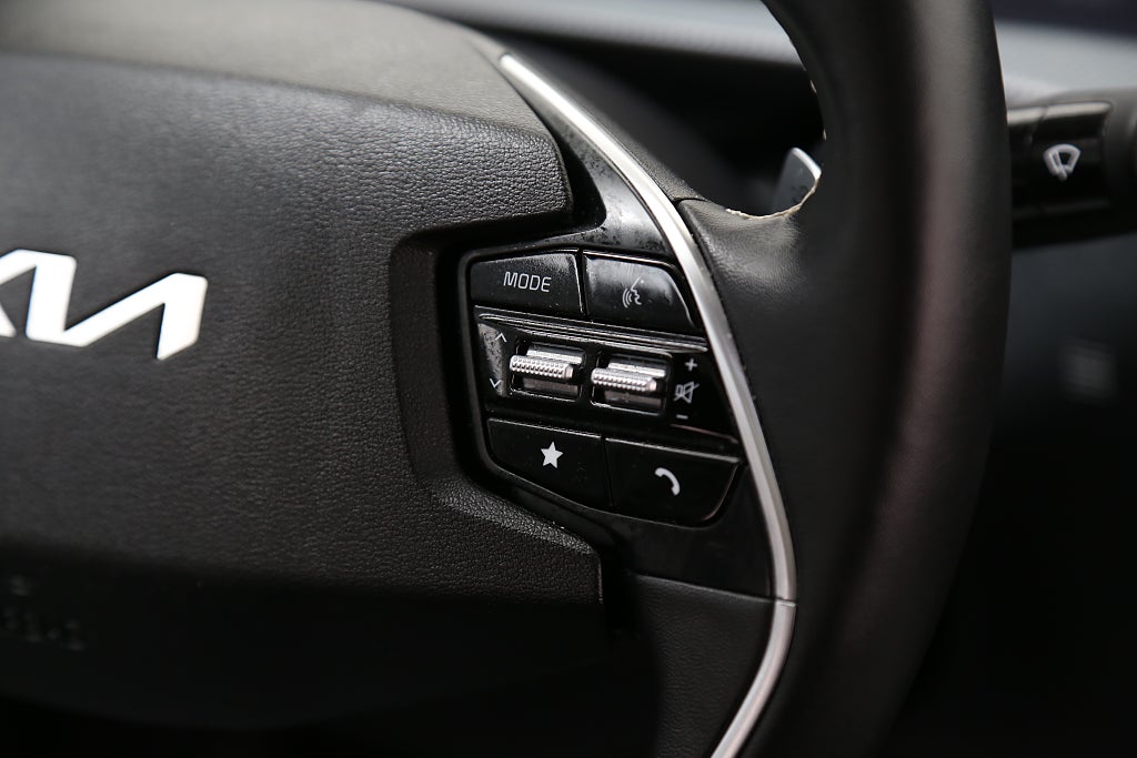 Kia EV6 77.4 kWh AWD GT-Line 325hk 20" Sollucka Nybilsgaranti 2023