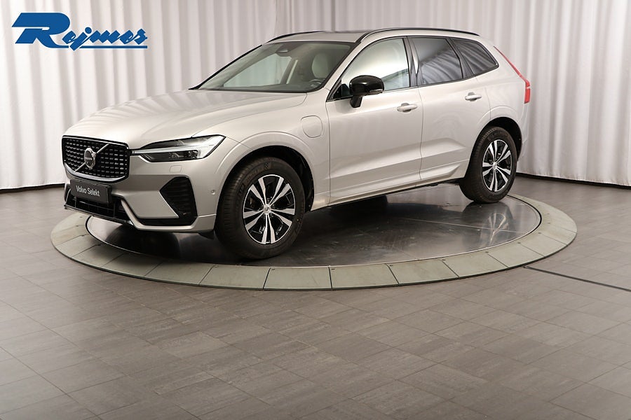 Volvo XC60 Recharge T6 II Plus Dark Edition.